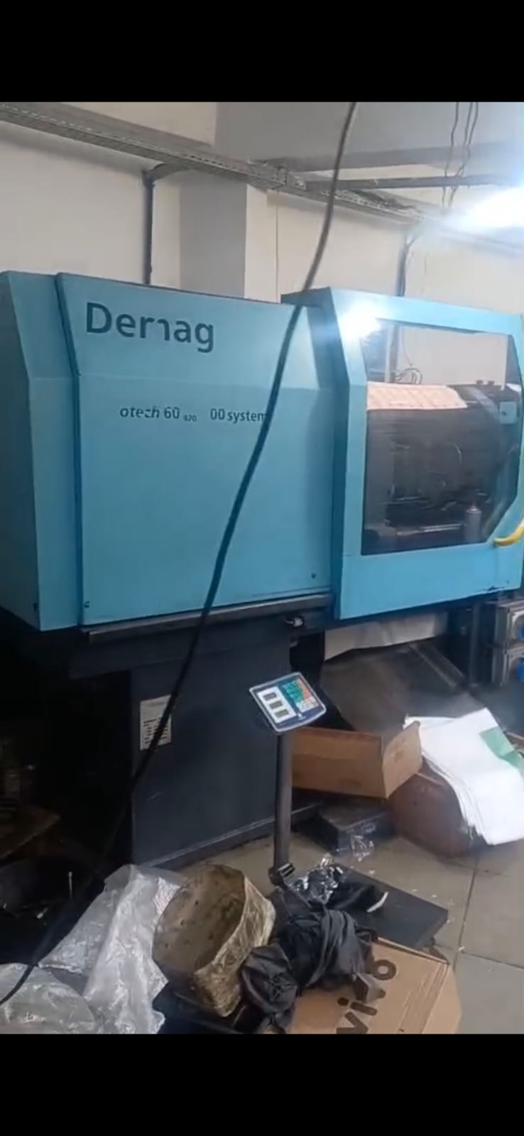 Injetora Demag 60 Tons